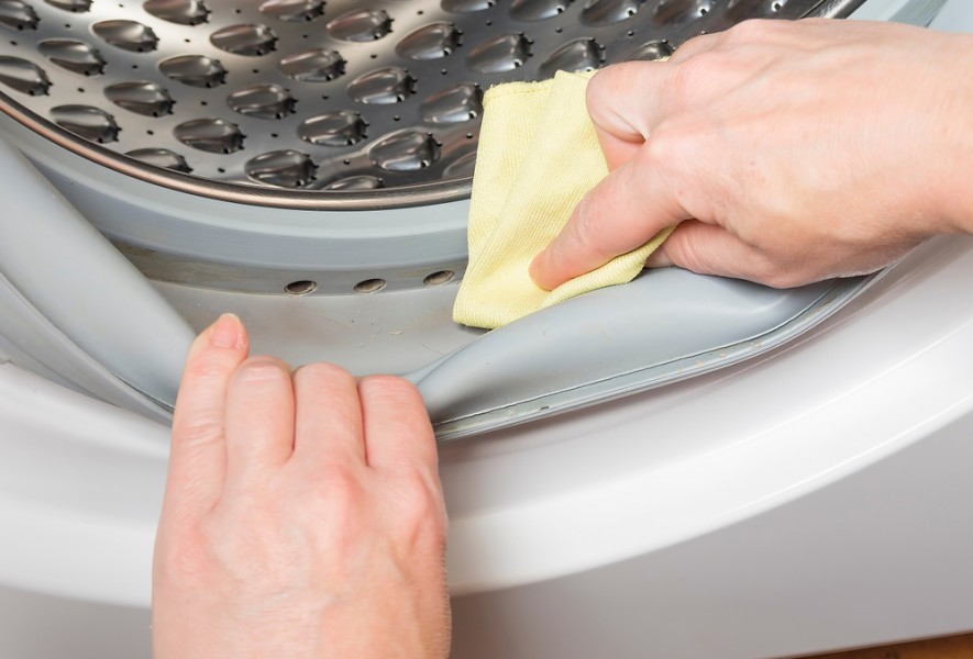Nettoyer joint machine à laver : quelles sont les astuces pour un résultat parfait ?